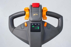 CDD12R-EN Transpalet electric cu catarg 1.200 kg, ridicare dubla, inaltime maxima de ridicare 2.500 mm - Img 3