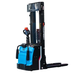 RSL16 PRO Transpalet electric cu catarg 1.600 kg, baterie Li-Ion, platforma rabatabila, inaltime de ridicare 5.500 mm - Img 3
