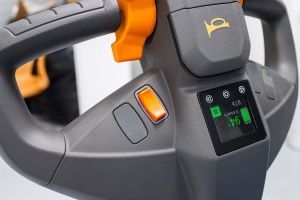 CDD12R-EN Transpalet electric cu catarg 1.200 kg, inaltime de ridicare 2.500 - 3.500 mm - Img 6