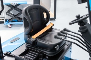 EFL183 Stivuitor electric 1.800 kg, inaltime de ridicare 3.300 mm - Img 9