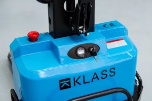 SCDS0513 Transpalet manual cu autoincarcare 500 kg, inaltime ridicare 1.300 mm, baterie AGM - Img 9