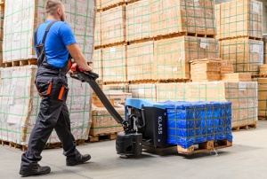 EPT20-15ET2, Transpalet electric 1.500 kg, baterie Li-Ion, incarcare rapida, furci subtiri - Img 5