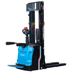 RSL16 PRO Transpalet electric cu catarg 1.600 kg, baterie Li-Ion, platforma rabatabila, inaltime de ridicare 5.500 mm