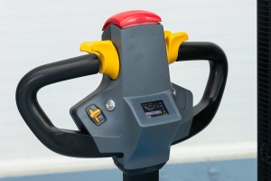 WS15H-B Transpalet electric cu catarg 1.500 kg, inaltime de ridicare 2.000 - 3.500 mm - Img 9