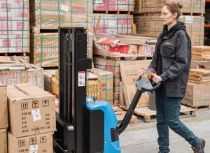 CDD12J, Transpalet electric 1.200 kg. cu inaltime maxima de ridicare 2.000 - 3.000 mm - Img 5