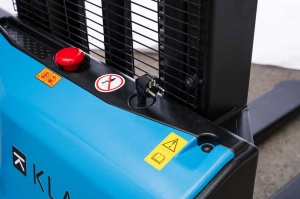 DS3 Transpalet electric cu catarg 1.500 kg, inaltime de ridicare 2.000 mm - 4.100 mm - Img 8