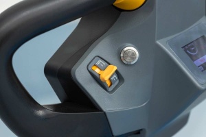 WS15H-B Transpalet electric cu catarg 1.500 kg, inaltime de ridicare 2.000 - 3.500 mm - Img 10