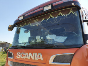 Set complet perdele SCANIA cu ciucuri rotunzi