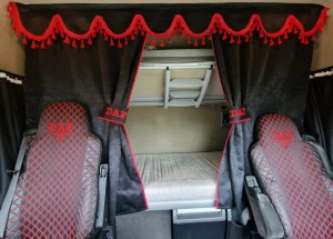 Set complet perdele DAF cu ciucuri