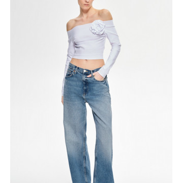 Crop top cu decolteu bardot - Img 3