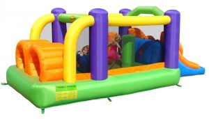 Saltea gonflabila Obstacle Course cu spatiu de catarat, doua tobogane, loc pentru sarit si doua tunele