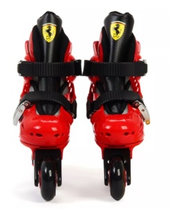 Role Ferrari, reglabile, masura 29 - 32, culoare rosie, cu set protectie si casca - Img 2