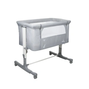 Patut Co Sleeper Asalvo Calm gri, reglabil 5 nivele de inaltime, picioare extensibile, material moale si usor de curatat, 80 x 65 x 84