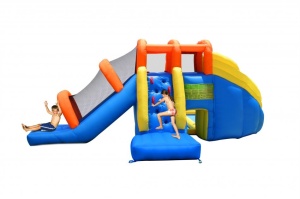 Saltea gonflabila mini Water Park cu spatiu de catarat, trei tobogane, cos de baschet si tunel