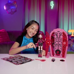 MONSTER HIGH GRADINA DE LA MIEZUL NOPTII PAPUSA DRACULAURA - Img 3