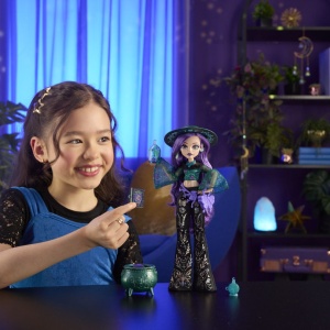 MONSTER HIGH VRAJA LUNII PAPUSA WILLOW THORNE CU ACCESORII - Img 3