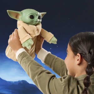STAR WARS MADALORIAN SI GROGU FIGURINA INTERACTIVA ACTION BUDDY GROGU CU SUNETE 25CM - Img 10