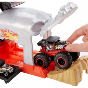 HOT WHEELS LANSATOR MONSTER TRUCK CRANIUL CU DOUA MASINUTE - Img 5