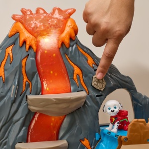PATRULA CATELUSILOR FILMUL CU DINOZAURI SET SUPER EXPLOZIE DE LAVA - Img 7