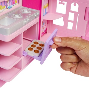 BARBIE DREAM LAND CASUTA DE VACANTA CU ACCESORII - Img 12