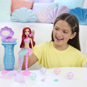 DISNEY PRINCESS PAPUSA ARIEL SI MASUTA DE MACHIAJ CU SURPRIZE - Img 4