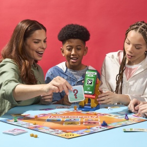 JOC MONOPOLY APP BANKING IN LIMBA ENGLEZA - Img 3