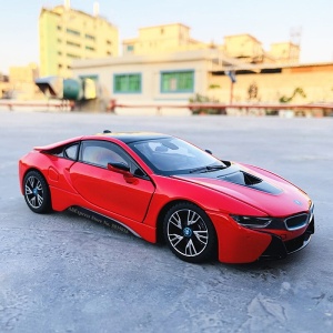 MASINUTA METALICA BMW I8 ROSU SCARA 1 LA 24 - Img 6