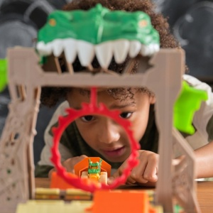 MONSTER JAM SET DRAGON DUNGEON OF DOOM - Img 5