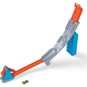 Pistă Hot Wheels Hill Climb Champion cu 2 mașini incluse