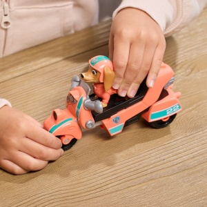 Set figurine Paw Patrol Liberty și motocicletă de salvare, roz, 20.32x20.32x7.62cm - Img 6