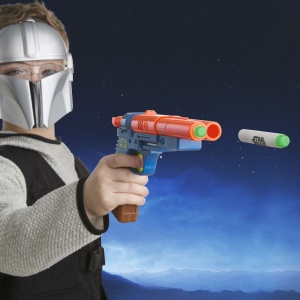 STAR WARS MANDALORIANUL SI GROGU SET BLASTER SI MASCA MANDALORIANUL CU LUMINI SI SUNETE - Img 5