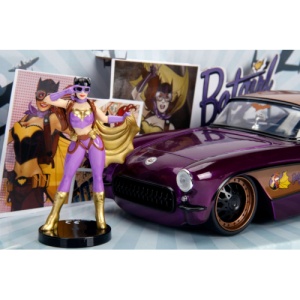 DC COMICS BOMBSHELLS 1957 CHEVY BATGIRL SCARA 1 LA 24 - Img 8
