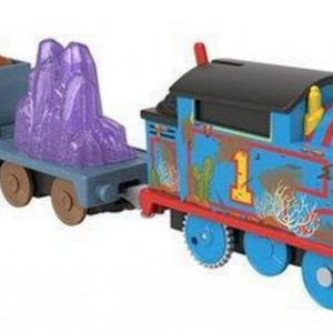 Locomotiva Motorizata Crystal Caves Thomas cu doua vagoane, Thomas si Prietenii