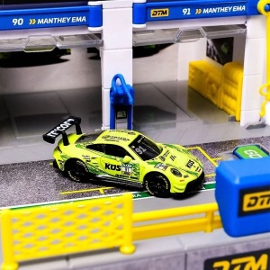 MAJORETTE SET MOTORSPORT DTM CU MASINUTA INCLUSA PORSCHE 911 GT3 R SCARA 1 LA 64 - Img 5