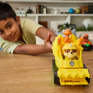 PATRULA CATELUSILOR FILMUL CU DINOZAURI SET DINO VEHICUL BULDOZER CU FIGURINA RUBBLE SI ACCESORII 15CM - Img 4