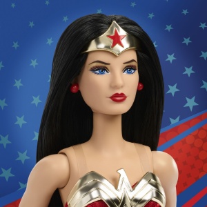 BARBIE SIGNATURE PAPUSA BARBIE WONDER WOMAN - Img 7