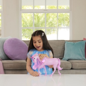 BARBIE UNICORN ROZ CU LUMINI STRALUCITOARE SI SUNETE - Img 4