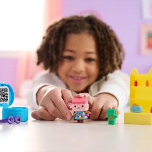 GABBYS DOLLHOUSE BEBE CUTIUTA SI CAMERA MESTESUGURILOR - Img 3