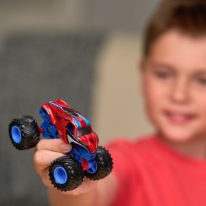 MONSTER JAM MARVEL SET UIMITORUL SPIDER MAN BATALIA DIN ORASUL OMULUI NISIP - Img 5