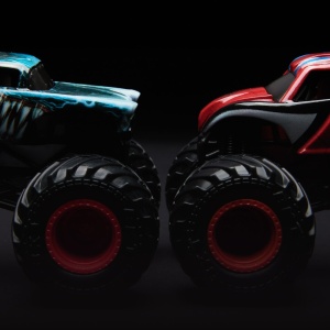 MONSTER JAM SET 2 MASINUTE METALICE VENOM VS THE AMAZING SPIDERMAN SCARA 1 LA 65 - Img 6