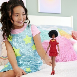 Papusa Barbie Fashionistas Mulatra cu Par Afro - Img 4