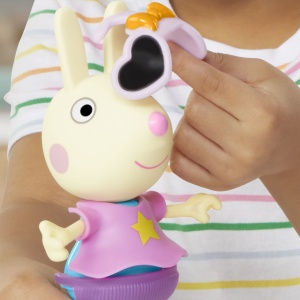 PEPPA PIG SET FIGURINA SI ACCESORII VESTIMENTARE IEPURASUL REBECCA 15CM - Img 4
