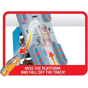 Detaliu lansator din setul Hot Wheels Action Hill Climb Champion