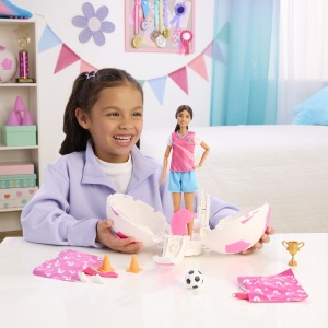 BARBIE TEAM ROTESTE SI DEZVALUIE PAPUSA BARBIE JUCATOARE DE FOTBAL - Img 7