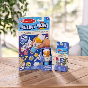 MELISSA AND DOUG STICKER WOW SET DE JOACA AUTOCOLANTE SI STAMPILA ASTRONAUT - Img 8
