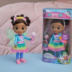 GABBYS DOLLHOUSE FAIRYLANDIA MAGIA PAPADIEI PAPUSA GABBY INTERACTIVA 33CM
