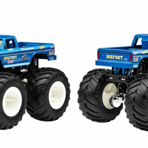 HOT WHEELS MONSTER TRUCK SET 2 MASINI BIGFOOT SI BIGFOOT BITE SCARA 1 LA 64 - Img 3