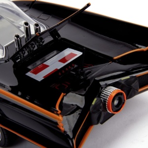 JADA BATMAN MASINUTA RC BATMOBILE 1:18 - Img 5
