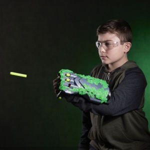 NERF BLASTER AVENGERS DOOMSDAY DOCTOR DOOM - Img 6