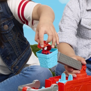 SPIDEY SI PRIETENII LUI UIMITORI MARVEL RESCUE WEBS SET CAMION DE POMPIERI CU FIGURINE SI ACCESORII - Img 5
